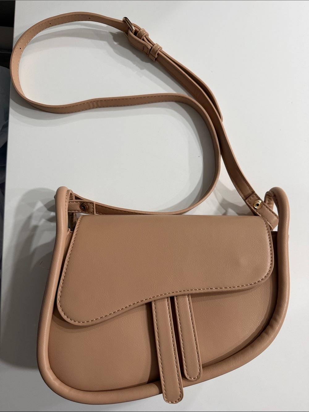 Urban Expressions Tan Saddle Crossbody Bag